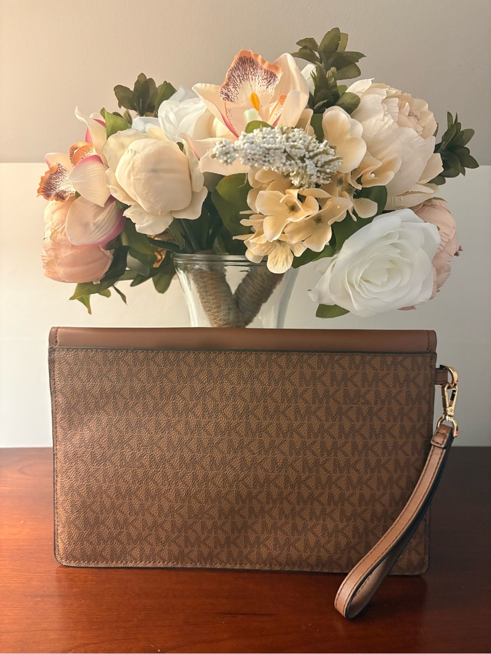 Michael Kors Tan and Brown Signature Envelope Wristlet Clutch - Picture 3 of 4